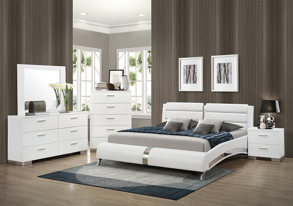 Felicity Contemporary White Queen Four Piece Set image